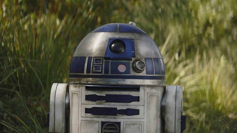 R2D2 droid from Star Wars
